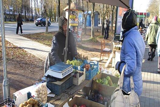 Администрация Кирова намерена покончить с незаконной торговлей на улицах города