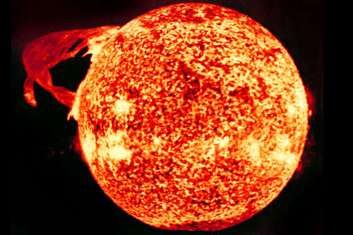 ИПГ: на Солнце зафиксирована мощная вспышка