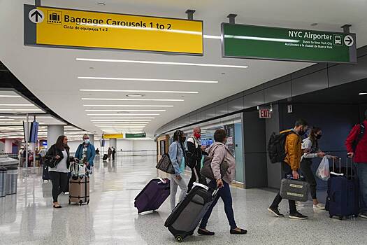 Опаздывавший на рейс лоукостера турист заказал вертолет до аэропорта