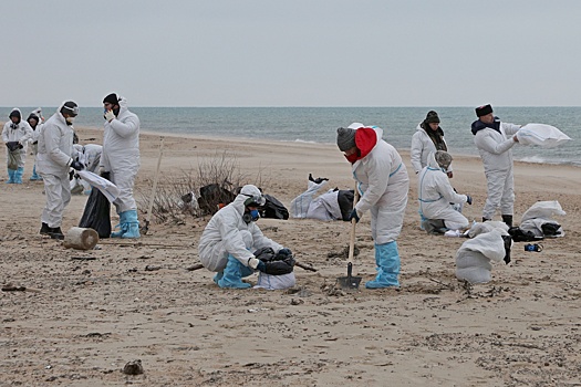 С пляжей Анапы и Темрюкского района вывезли 100 тысяч тонн загрязненного грунта