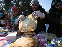 Скачки на кочерге и 20 видов блинов. "Старина Сибирская" зовёт омичей на Масленицу