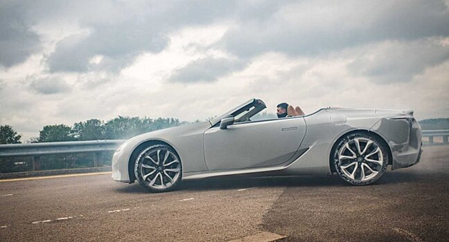Кабриолет Lexus LC выехал на дорогу после 12 часов проверок в специальной холодильной камере