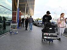 Россияне застряли в аэропорту Грузии на десять часов в ожидании вылета в Москву