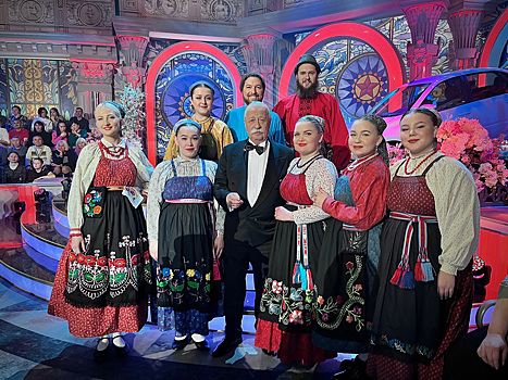 Курганский ансамбль «Цветень» откроет выпуск «Поле Чудес» на Первом канале