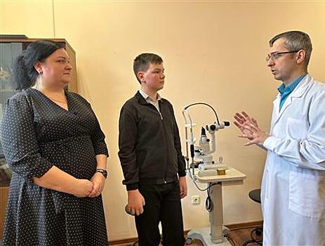 Самарские офтальмологи впервые прооперировали ребенка с помощью технологий дополненной реальности