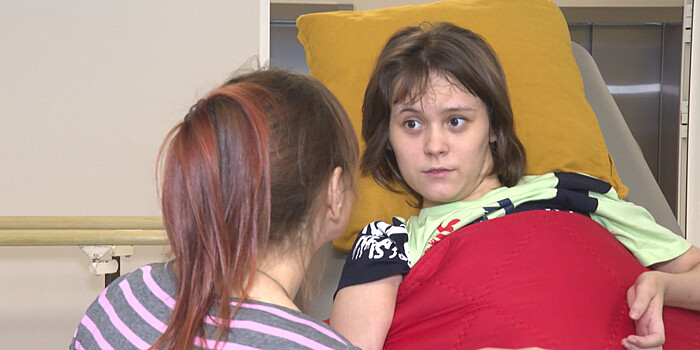 Шанс на восстановление: 18-летней Милане из Рязанской области нужно дорогостоящее лечение