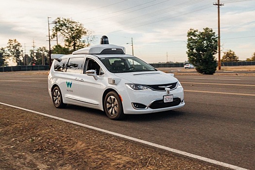 Беспилотный автомобиль Waymo попал в аварию с пострадавшими