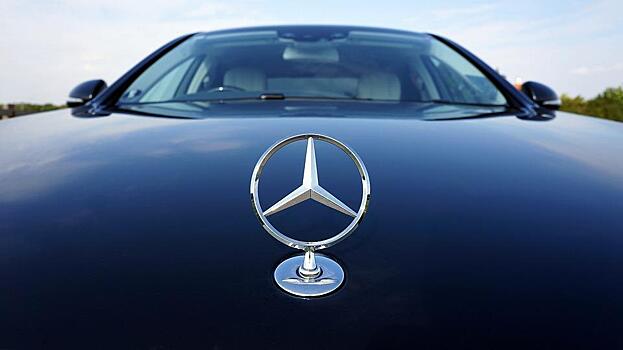 СМИ рассказали о конфузе с владельцем Mercedes-Benz из Владивостока