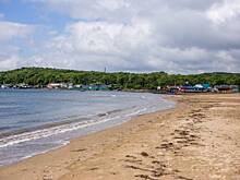 Водитель Mitsubishi Delica удивил посетителей пляжа в Приморье