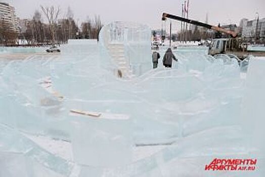 1200 тонн льда. Как идёт строительство зимнего городка на эспланаде