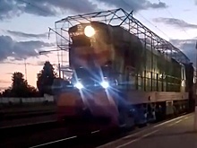 Тепловоз с противодронными "мангалами" заметили на Украине