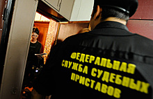 Право на взлом. Минюст разрешил приставам взламывать двери в квартирах для проверки перепланировок