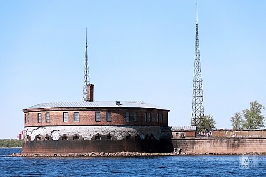 В Петербурге открыли маршрут «Метеоров» в Кронштадт