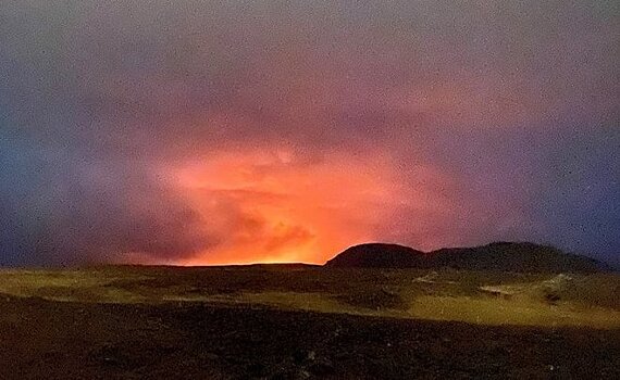 В Исландии извергается вулкан, который спал 6 тысяч лет