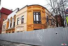Здание бывшего Генконсульства Украины перекрасят: новые цвета фасада не соответствуют проекту