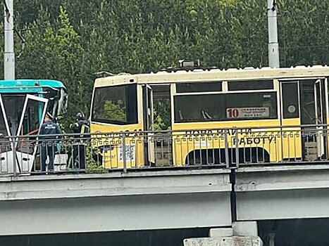 КЭТК отметила мужество водителя разбившегося трамвая