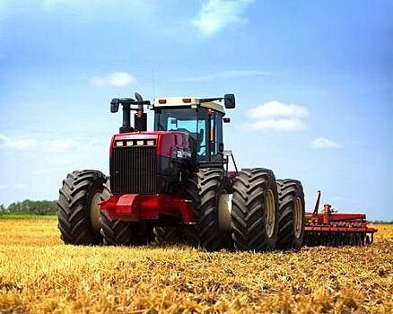 Ростсельмаш предлагает современные тракторы по ценам прошлого года