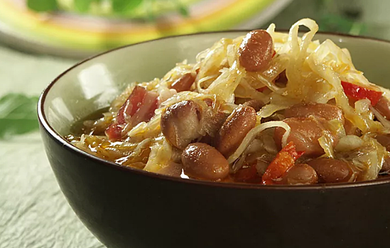 Квашеная капуста, тушеная с мясом - пошаговый рецепт с фото на Повар.ру