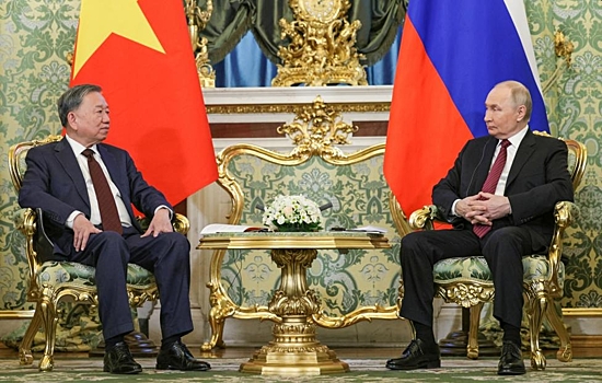 Путин: "Зарубежнефть" построит во Вьетнаме ветроэлектростанцию