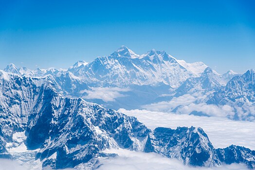 На Эверест теперь можно попасть только по специальному разрешению