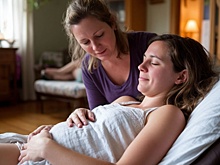 Мифы и реальность: омолаживают ли роды женский организм? Врачи и психологи поделились мнением о влиянии родов на женское здоровье