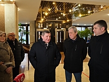 Бочаров потребовал изменить подход к реконструкции ТЮЗа в Волгограде