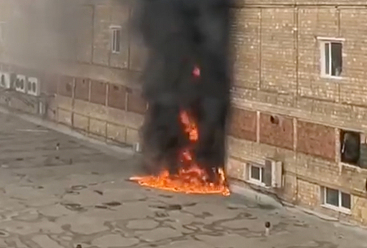 Крупный пожар на подмосковном заводе попал на видео