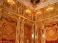 В Петербурге презентовали книгу о загадках Янтарной комнаты