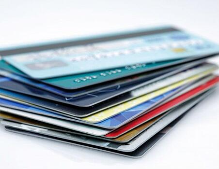 Аферисты изобрели новый способ похищения средств с банковских карт
