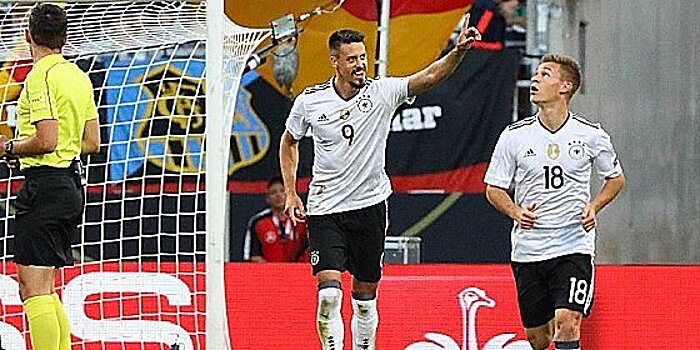 Германия забила 7 мячей Сан-Марино, Чехия сыграла вничью с Норвегией