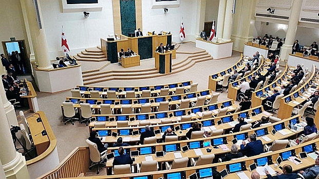 Парламент Грузии разработает проект закона о "деолигархизации"
