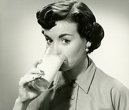 Кокосовое молоко: почему женщинам не стоит его употреблять