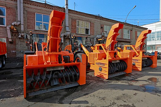 В ДЭУ Новосибирска поступили 30 единиц новой уборочной техники