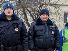 Владимир Колокольцев наградил псковских полицейских, которые потушили пожар в частном доме и спасли 82-летнюю женщину