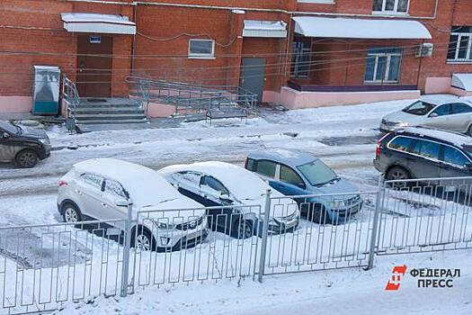 Как петербургским автомобилистам защитить машину от реагентов и перепадов температур