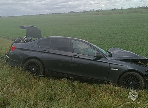 Четыре человека пострадали при столкновении BMW и Lada