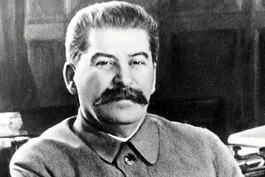 Как Сталин смог забрать всю власть в свои руки