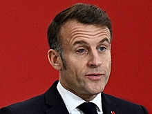 Макрон объявил о создании международной коалиции по защите детей в соцсетях