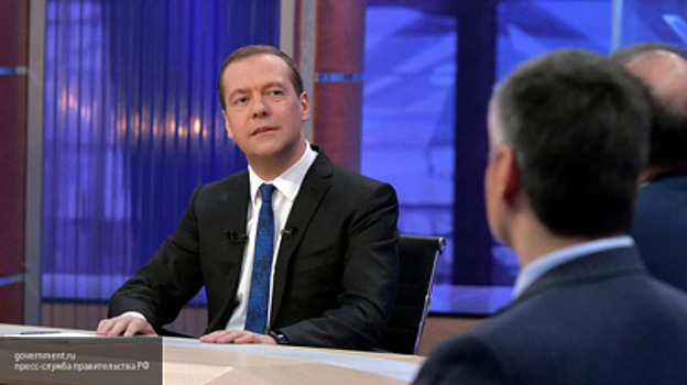 Медведева попросили возродить "Муравейник"