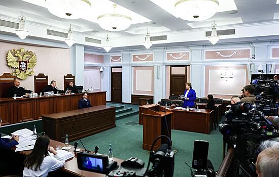 Верховный суд отменил решение по делу о квартире Ларисы Долиной