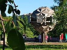"Дерево дружбы" уступит свое место стеле "Город воинской славы"