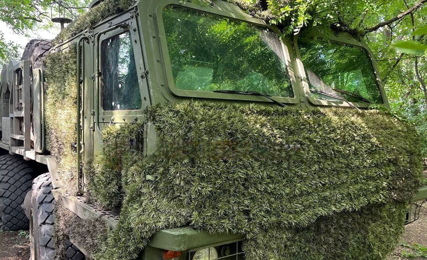 Российское орудие Мальва выдержало попадание ракеты от РСЗО HIMARS