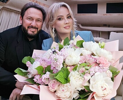 Стас Михайлов и его жена отмечают годовщину свадьбы