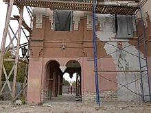 Петербургский бизнесмен украл в костромском театре батареи и петушка, а потом сбежал за границу