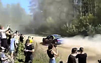 Раллийный автомобиль влетел в толпу зрителей на гонках под Петербургом