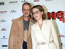 На фоне слухов об измене Собчак демонстрирует идиллию с мужем