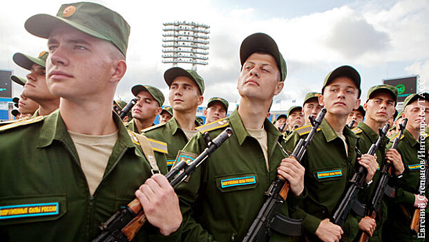 Офицер объяснил рост популярности службы в армии среди россиян