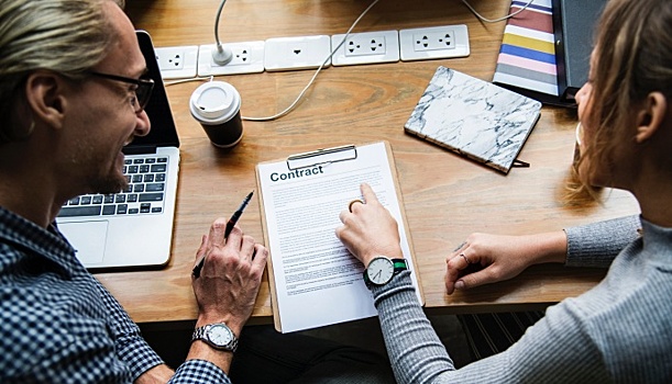 Опрос: какие профессии предпочитают российские женщины и мужчины