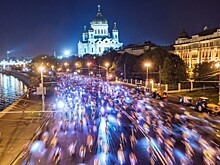 В Москве прошел грандиозный ночной велопарад: лучшие фото из соцсетей