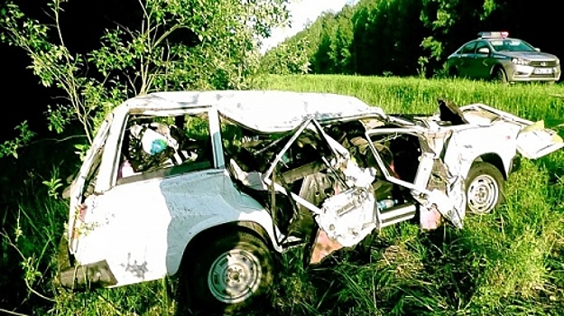 В Коми перевернулся рейсовый автобус с 23 пассажирами